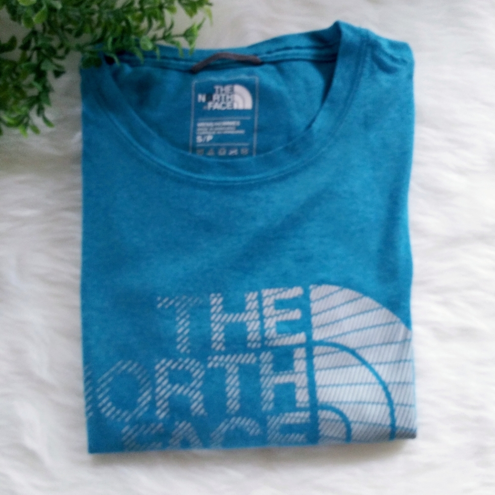 The North Face T-shirt Men's size Small.